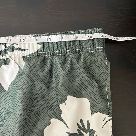 No Bad Days Swim Shorts Trunks Mens Size Large Green Floral Pockets Drawstring - Picture 10 of 13